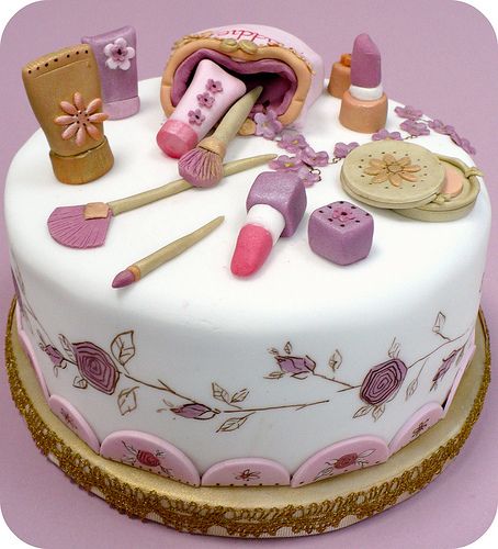 Make Up Party, Makeup Cake, Artist Cake, Chocolate Mud Cake, Pastel Cakes, Make Up Cake, Couture Cakes, Valentines Cupcakes, Mud Cake