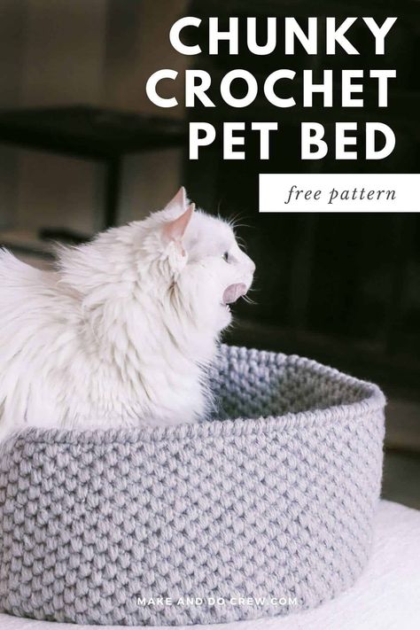 Crochet Cat Pod Free Pattern, Crochet Cat Cave Pattern Free, Crochet Pet Bed Pattern, Crochet Dog Bed, Crochet For Dogs, Homemade Cat Beds, Crochet Pet Bed, Pet Bed Pattern, Macrame Things