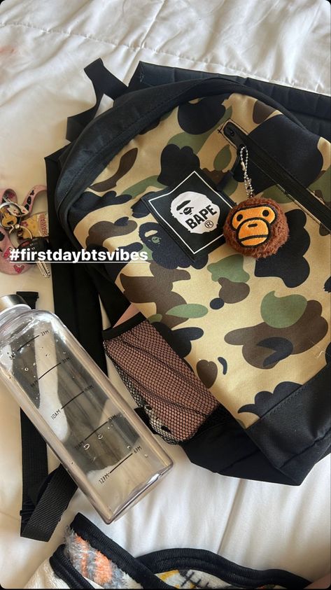 Bape Tote Bag, Body Jewelry Diy, Preppy Bags, Spoiled Brat, Girls Diary, Teyana Taylor, Pretty Bags, Cool Fits, Cute Everyday Outfits