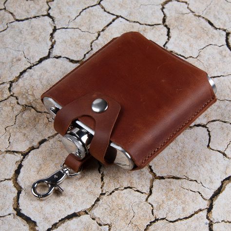 Leather hip flask with engraving Flask Holder, Vintage Flask, Leather Flask, Flask Gift, Personalized Flasks, Insulated Bags, Leather Sleeves, Travel Jewelry Case, Hip Flask