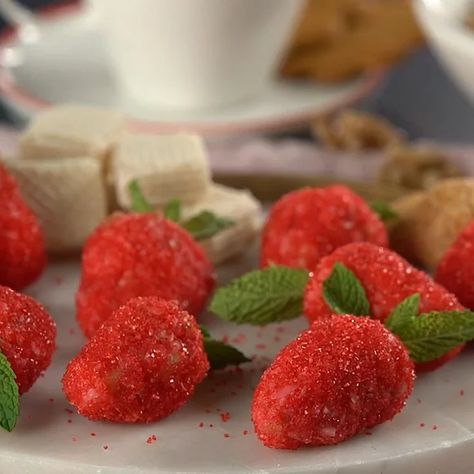 Coconut Strawberry Bliss Balls, Strawberry Balls, Fruit Balls, Christmas Strawberry, Strawberry Candy, Strawberry Jello, Jell O, Strawberry Fruit, Candy Cookies