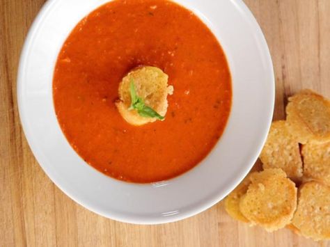 Get Tomato Soup With Parmesan Croutons Recipe from Food Network Parmesan Croutons, Croutons Recipe, Crouton Recipes, Food Network Canada, Tomato Soup Recipes, Ree Drummond, The Pioneer Woman, Soup And Sandwich, Croutons