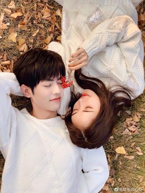 Maya Devir, Korean Couple Photoshoot, Being A Parent, Couple Poses Reference, Romantic Anime Couples, Couple Photoshoot Poses, Photo Poses For Couples, Couples Images, Cute Couples Photos