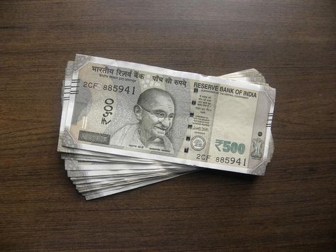 500 Rupee. Many five hundred rupees India currency notes kept on wooden table #Sponsored , #sponsored, #Ad, #Rupee, #wooden, #table, #rupees Money On Table, India Money, 500 Rupees, Indian Money, Ronaldo Madrid, Indian Rupees, Wealthy Life, Wedding Album Templates, Money Investment