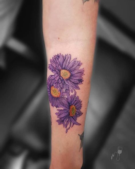 Top 53+ Best Aster Flower Tattoo Ideas - [2021 Inspiration Guide] Aster Flower Tattoo, Aster Tattoo, Aster Flower Tattoos, Name Flower Tattoo, Flower Tattoo Ideas, Flower Tattoo Meanings, Aster Flower, Flower Tattoo Shoulder, Skeleton Hand Tattoo