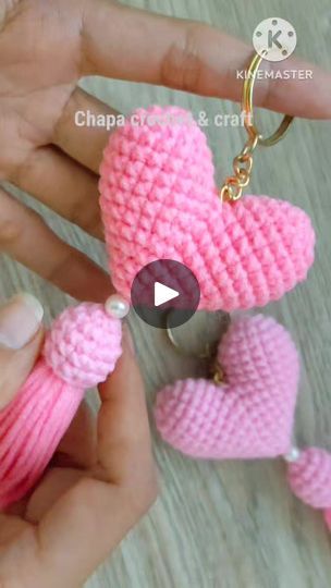 Crochet Keychain Tutorial, Crochet Heart Keychain, Crochet Keychain Pattern, Heart Keychain, Crochet Keychain, Crochet Heart, Cute Gif, Crochet Crafts, Free Pattern