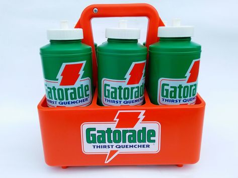 Vintage Plastic Orange Gatorade Thirst Quencher Bottle Carrier Green Squeeze Water/Drink Bottles with White Top Green Gatorade, Purple Gatorade, Gatorade Squeeze Bottle, Water Bottle Gatorade, Orange Gatorade, Cool Blue Gatorade, Gatorade Water Bottle Purple, Water Drink, Bottle Carrier