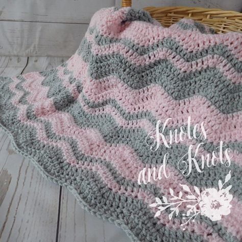 Baby Pink Bedding, Gray Crochet, Pink Baby Blanket, Crochet Blanket Designs, Baby Afghan Crochet, Crochet Baby Girl, Best Baby Shower Gifts, Manta Crochet