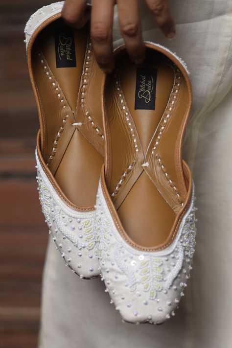 Buy Stitched soles White Fabric + Vegan Leather Albelo Embellished Juttis Online | Aza Fashions Fashion App, White Fabric, White Fabrics, Aza Fashion, Shopping List, Vegan Leather, Fabric, Leather, White