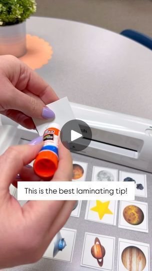 49K views · 11K reactions | This laminating tip is the BEST! Add a dot of glue to the back of small pieces to prevent them from shifting around while going through the laminator! 🤯 | Amanda Newsome-A Perfect Blend | LÒNIS & Little League · Check This Out How To Laminate Without A Laminator, Laminator Ideas, Laminating Ideas, Laminating Crafts, 50k Views, Card Tutorials, Diy Home Crafts, Diy Inspiration, School Year