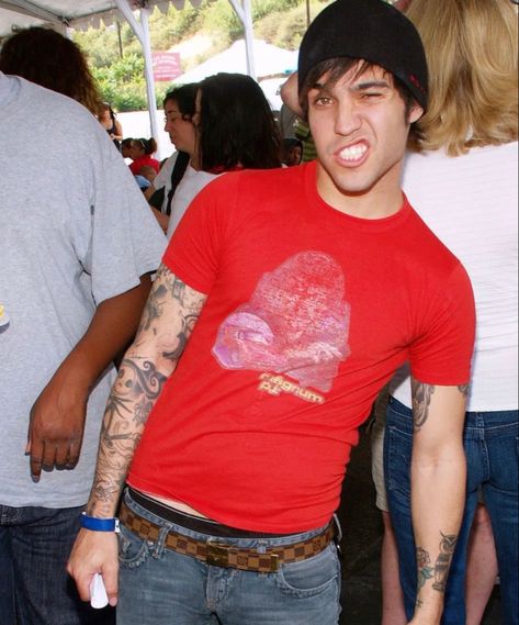 Fallout Boy, Peter Wentz, Silly Love Songs, Emo Princess, Pop Punk Fashion, Emo Boyfriend, Ryan Ross, Pete Wentz, Mikey Way