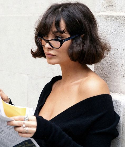 Taylor Lashae, Short Shag Haircuts, Beauty Hair Color, Bob Haircut With Bangs, Hairstyles For Layered Hair, Portrait Photography Women, Here And Now, Cut My Hair, Love Hair