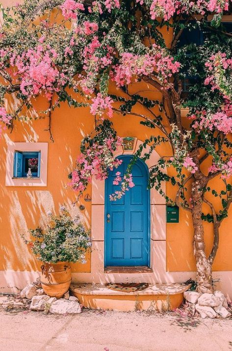 Greek Islands To Visit, Best Greek Islands, Mood Images, Siluete Umane, Picture Collage Wall, Wallpaper Vintage, Photo Wall Collage, Blue Door, Aesthetic Photos