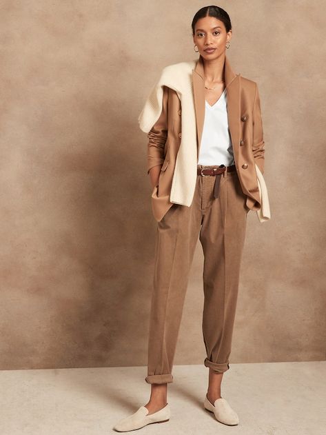 Nude Loafers Outfit, Styling Loafers, Tan Outfit, Banana Republic Style, Farm Fashion, Fall Clothing, Work Outfits Women, For A Reason, Short Story