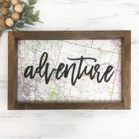 Adventure Signs Wall Art, Adventure Office Decor, Travel Themed Bathroom, Travel Inspired Bedroom Decor Ideas, Wanderlust Home Decor, Travel Themed Decor, Travel Wall Decor Ideas, Milk Station, Adventure Classroom