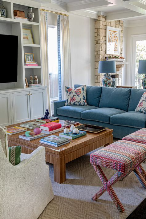 Sophisticated Charm | Amy's Interiors Dallas, Texas 70s Inspired Living Room, Coastal Farmhouse Living Room, Florida Living Room, Blue Sofas Living Room, Havenly Living Room, Condo Living Room, Beach House Interior Design, Bright Living Room, Colourful Living Room