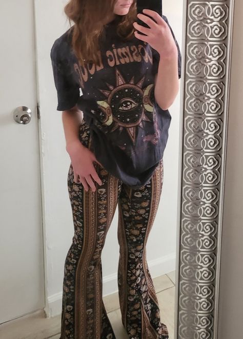 70's, flare, leggings, flare pants, high waisted, cosmic love Paisley Flare Pants Outfit, Hippy Flare Pants Outfit, Boho Flared Pants, Alt Flare Leggings Outfit, Patterned Flare Leggings Outfit, Patterned Flared Leggings, Boho Flare Leggings Outfit, Patterned Flares Outfit, Patterned Flare Pants Outfit