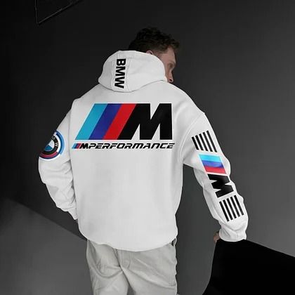 Fanáticos de las carreras Bmw Hoodie, Need For Speed Cars, Gucci Tracksuit, Gangsta Style, Creative T Shirt Design, Mens Outdoor Jackets, Mens Trendy Outfits, Mens Casual Dress Outfits, Jackets Men Fashion