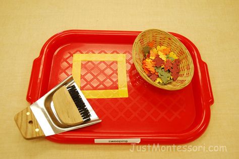 Montessori October Practical Life, Fall Practical Life Montessori, Fall Preschool Ideas, Toddler Montessori Activities, Montessori Curriculum, Montessori Trays, Montessori Activities Preschool, Montessori Environment, Life Activities