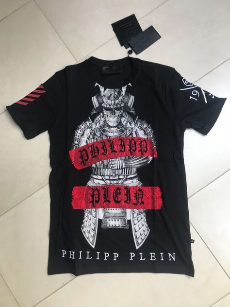 Philipp Plein SS ''Kami'' T-shirt Color Black  size XL #PhilippPlein #EmbellishedTee Philip Plein, Philipp Plein, Stylish Men, Shirt Color, Men's Clothing, Harley Davidson, Colorful Shirts, Shoes Mens, Mens T