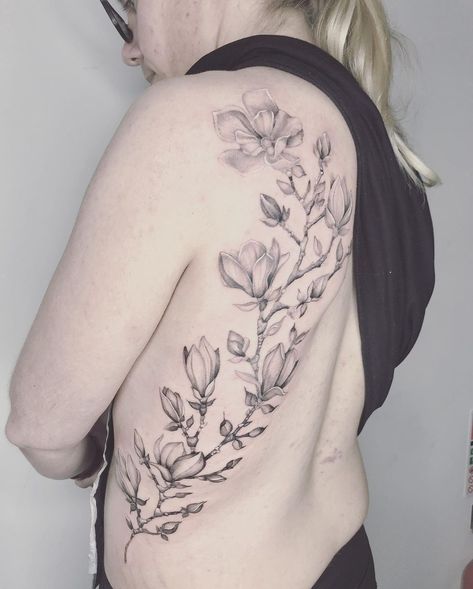 Emily Brown 🍄 London, UK on Instagram: “Magnolias for the lovely Nina, thank you! #finelinetattoo #floraltattoo #delicatetattoo #magnolias #magnoliatattoo #velvetundergroundtattoo” Magnolia Tattoos, Magnolia Flower Tattoo, Magnolia Tattoo, Emily B, Delicate Tattoo, Tattoo Ideas Female, B Tattoo, Magnolia Flower, Birds Tattoo