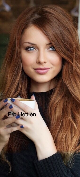 Hair Colors For Blue Eyes, Light Auburn Hair, Hair Pale Skin, Rambut Brunette, Red Haired Beauty, Ginger Hair Color, Hair Color Auburn, Auburn Hair, Red Hair Color