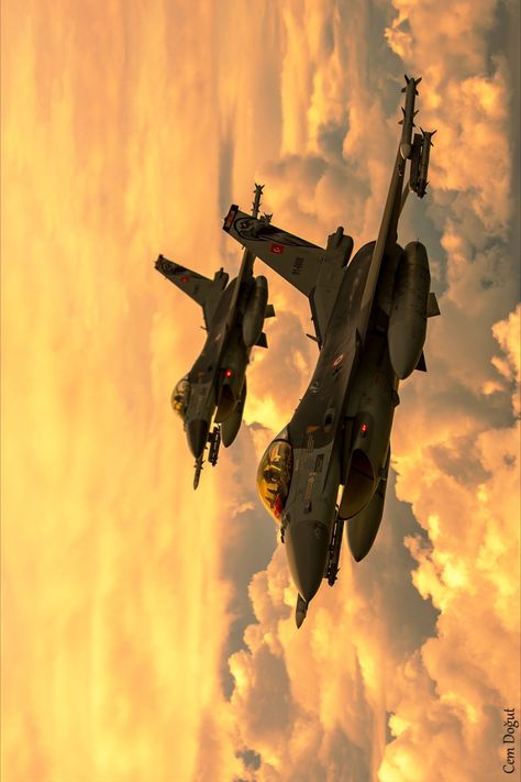 Air Force Airplane, F 16 Wallpaper, Air Force Pictures, Air Force Wallpaper, Fighter Planes Art, Wallpaper Pc 4k, Pilot Career, Air Force Military, F 16 Falcon