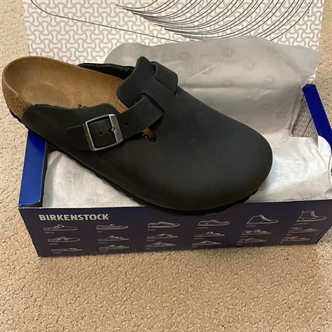 Birkenstock Boston size 39 NWT Birkenstock Boston Vegan, Boston Birkenstock, Shoes For School, Birkenstock Boston Clog, Birkenstock Boston, Birkenstock Shoes, Sneakers Men Fashion, Nubuck Leather, Birkenstock