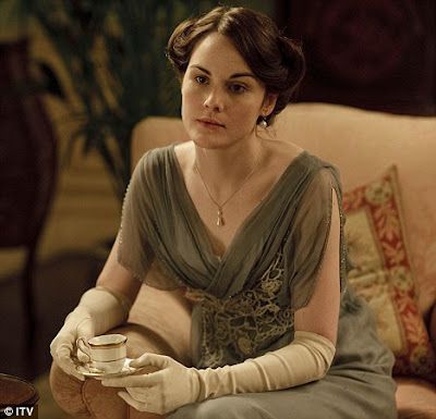 A Wild Tea Party: Edwardian Hair: The Downton Look Downton Abbey Hairstyles, 1920s Downton Abbey, New Hair Styles, Brown To Blonde Ombre, Edwardian Hairstyles, Lady Mary, Long Bob Haircuts, Fashion Tutorial, Trendy Hair Color