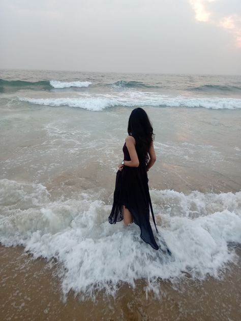 Black Dress On Beach, Marina Beach Chennai Photography, Summer Beach Pics, Marina Beach Chennai, Marina Beach, Travel Pictures Poses, Beach Pictures Poses, Beach Photography Poses, Beach Road