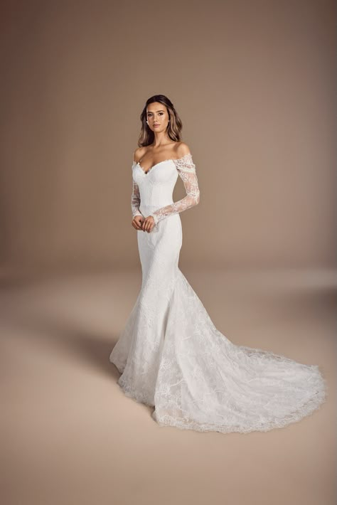 Stravinsky Enzoani Suzanne, Stella York Long Sleeve Wedding Dress, Boutique Wedding Dress, Justin Alexander Sincerity 44080, Suzanne Neville Wedding Dress 2022, Suzanne Neville Wedding Dresses, 2026 Wedding, Bride 2024, Suzanne Neville