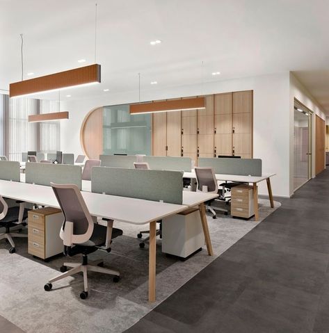 Office Snapshots (@officesnapshots) • Instagram photos and videos Open Concept Office, Conference Room Design, Acoustic Ceiling Panels, Davis Furniture, Open Space Office, Acoustic Wall Panels, Adjustable Height Table, Space Interiors, Open Office