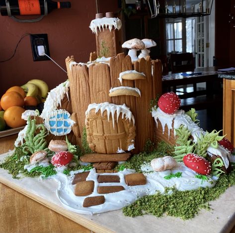 Meringue Mushrooms, Gingerbread Inspiration, Gingerbread Castle, Homemade Gingerbread House, Gingerbread House Candy, Ginger House, Gingerbread House Designs, All Things Gingerbread, Gnome Home