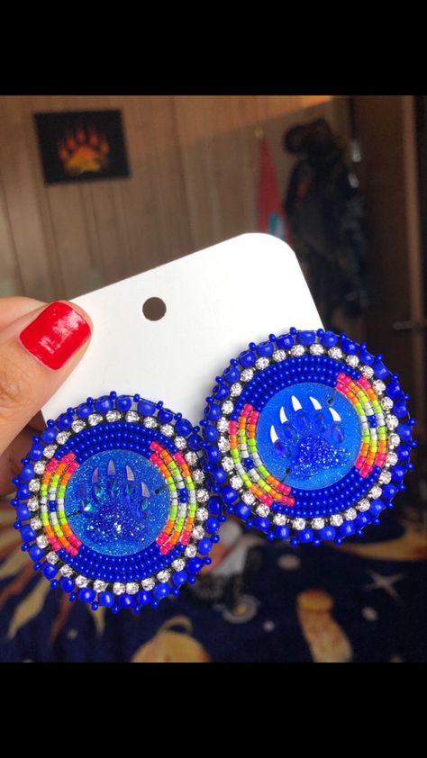 Blue Beaded Earrings Native American, Métis Beading, Cab Earrings, Native American Beadwork Earrings, Beaded Earrings Native American, Beading Earrings, Native Earrings, Native American Beadwork Patterns, Beautiful Beaded Earring