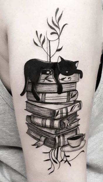 Minimalist Tattoos For Women, Book Inspired Tattoos, Bookish Tattoos, Pumpkin Tattoo, Witch Tattoo, Cat Tattoo Designs, Tatuaje A Color, Cool Small Tattoos, Minimalist Tattoos