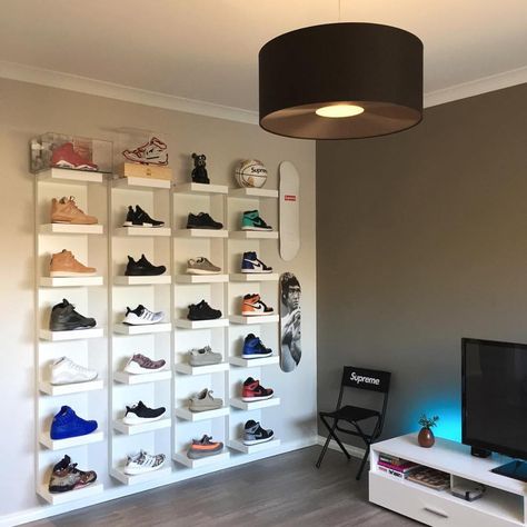 Hype Room, Sneaker Shelf, Kaws Collection, Sneaker Room, Easy Shoes, Sneakerhead Room, Sneaker Closet, Sneaker Displays, Shoes Closet