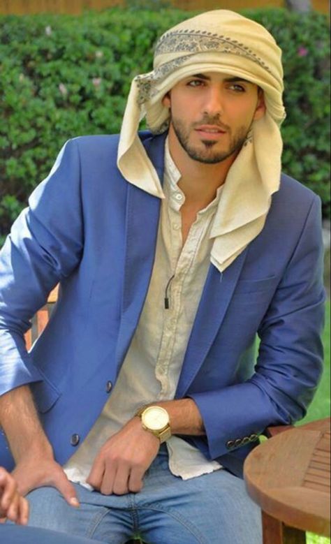 Arabian Men, Omar Borkan, Popular Beard Styles, Middle Eastern Men, Arab Men Fashion, Handsome Arab Men, Muslim Men, Arab Men, Arab Fashion