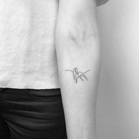 Equine Tattoo, Small Horse Tattoo, Pegasus Tattoo, Horse Tattoos, Mum Tattoo, Horse Tattoo Design, Cowgirl Tattoos, One Line Tattoo, Amazing Horses