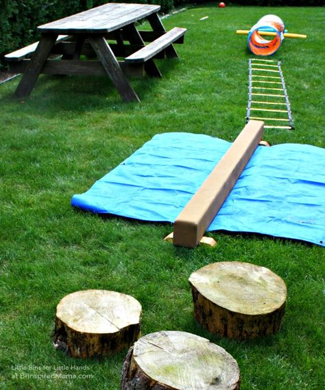 Outdoor Obstacle Course, Kids Party Activities, Backyard Kids Party, Backyard Obstacle Course, Sports Activities For Kids, Party Activities Kids, Kids Obstacle Course, Nerf Party, Diy Wedding Cake