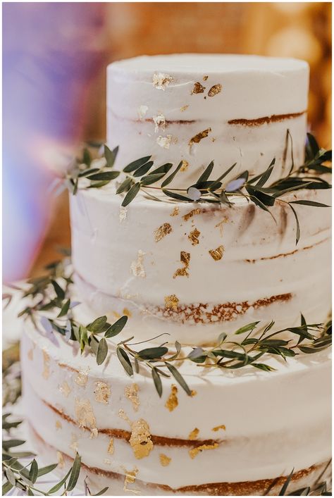 Philadelphia Mississippi Boho Wedding at Bridges The Venue Boho Wedding Cake, Dream Wedding Cake, Wedding Cake Rustic, Simple Wedding Cake, Future Wedding Plans, Wedding Cake Inspiration, Wedding Cake Designs, Wedding Desserts