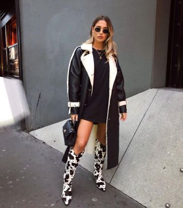 Gold Round Sun­glass­es of Tia Linek­er on the In­sta­gram ac­count @tia­linek­er #Gold #Round #Sun­glass­es of #TiaLinek­er on the #In­sta­gram #ac­count #@tia­linek­er #fashion #outfits Slouchy Boots Outfit, Print Boots Outfit, Tia Lineker, Outfit For Dinner, Everday Style, Outfit Botas, Dressy Fashion, Fall Winter Wardrobe, Causual Outfits