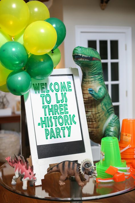 Dinosaur Birthday Theme, Savory Cakes, Dinosaur Themed Birthday Party, Dino Birthday Party, Third Birthday Party, Dinosaur Theme Party, Green Dinosaur, Dino Birthday, Dino Party