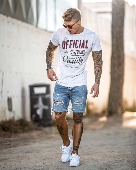 Street Wear Ideas for Men on Summer 25  #men #outfits #UrbanMenOutfits #menfashion #mensguides #menswear #menstreetstyle Mens Summer Outfits, Streetwear Mode, Hipster Mens Fashion, Mens Fashion Jeans, Man Ray, Men Summer, Summer Outfits Men, Mens Winter Fashion, Urban Wear