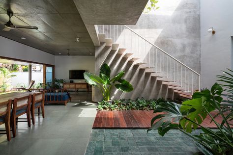 Gallery of HAVEN Residence / VSP Architects - 11 Sandeep Khosla Architect, Small Residence Plan, Small Residence, Bungalow Designs, Small Bungalow, Sustainable Building Materials, Sustainable Building, Bungalow Design, Modern Tropical