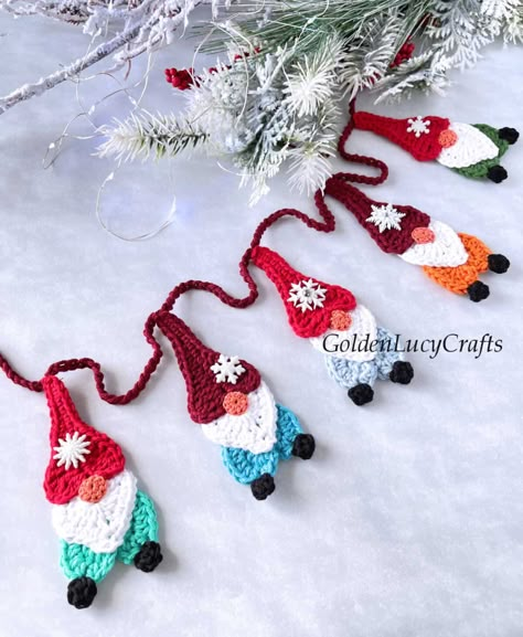 Crochet Gnome Garland - GoldenLucyCrafts Crocheted Christmas Ornaments, Gnome Garland, Crochet Christmas Garland, Crochet Gnome, Christmas Crochet Patterns Free, Crocheted Christmas, Baby Christmas Ornaments, Crochet Garland, Crochet Xmas