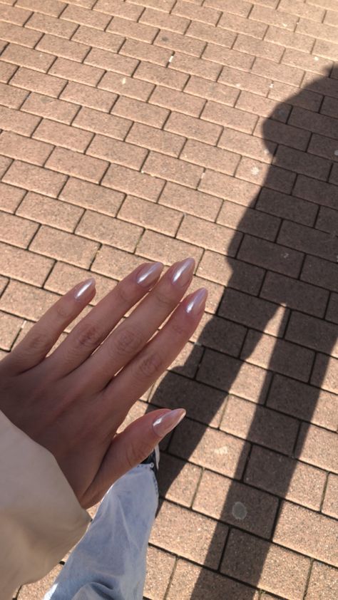 Oval Nail, Casual Nails, Chrome Powder, Pearl Nails, Oval Nails, Nails Inspiration, Nail Ideas, Nail Inspo, Nails