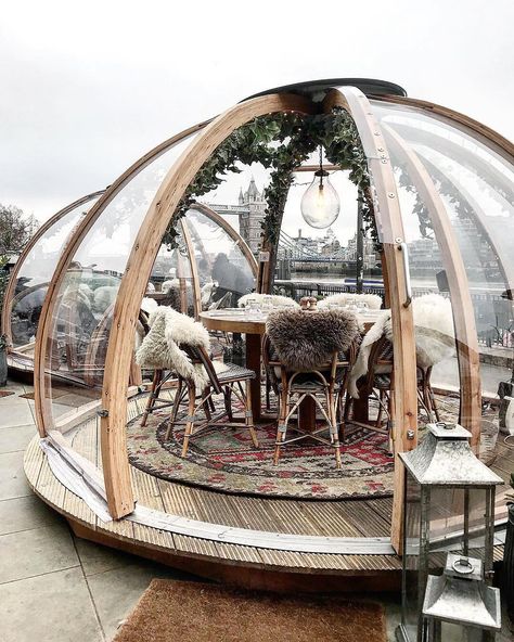 Anthropologie on Instagram: “Preferred winter dining ❄️ Photo via @bei.bei.wei” Coppa Club, European Home Decor, Geodesic Dome, Cafe Design, Couple Poses, Travel Couple, Elle Decor, Cafe Restaurant, Garden Room