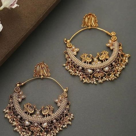 #earrings #diamondearrings #goldearrings #silverearrings #earringscollection #jhumkas #jhumka #jhumkis #jhumkies #jhumka Diamond Rings Design, Golden Necklace, Golden Jewelry, Earrings Collection, Jewelry Lover, Golden Hour, Luxury Jewelry, Jewelry Sales, Ring Earrings