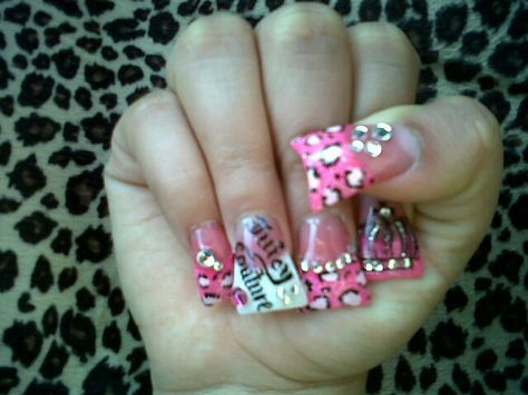 Jersey Shore Nail, Early 2000s Duck Nails, Trashy Duck Nails, Mcbling Trashy Y2k Nails, Duck Nails Mcbling, Trashy Y2k Duck Nails, 2000 Duck Nails, Gyaru Duck Nails, Duck Nails 2000s