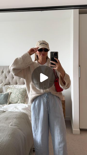 Mia Luckie on Instagram: "A comfy weekend outfit   Save for outfit inspo for the sunshine we’re getting tomorrow!   Weekend outfit ideas, casual outfit, striped linen trousers, comfy outfit, classic style   #comfycasual #weekendoutfit #outfitideasforyou" Stripe Trousers Outfit, Comfy Weekend Outfit, Striped Linen Pants Outfit, Striped Trousers Outfit, Trousers Outfit Winter, Lounge Pants Outfit, Linen Trousers Outfit, Weekend Outfit Ideas, Striped Lounge Pants